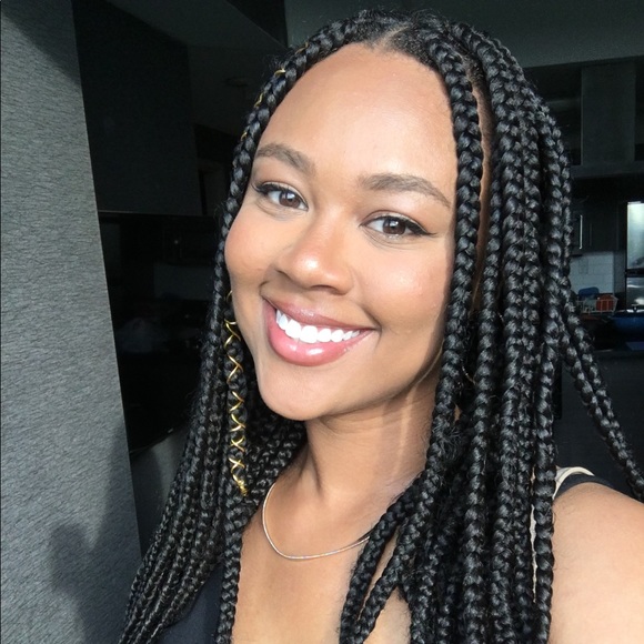 Meet your Posher, Alicia - Picture 1 of 1